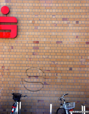 Das Wikipedia-Mikrospenden-Theater in ungezählten Akten